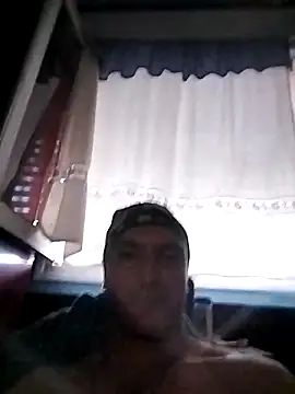 Snapshot of EmeEme11 chatting on 01.26.25 EmeEme11 online show from 01.26.25