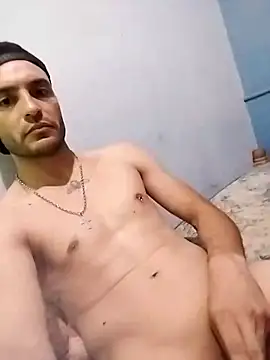 Snapshot of EmeEme11 chatting on 02.13.25 EmeEme11 online show from 02.13.25