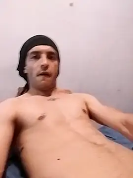 Snapshot of EmeEme11 chatting on 10.27.25 EmeEme11 online show from 10.27.25