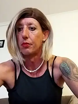 AlexiaXXL online show from 04.13.26