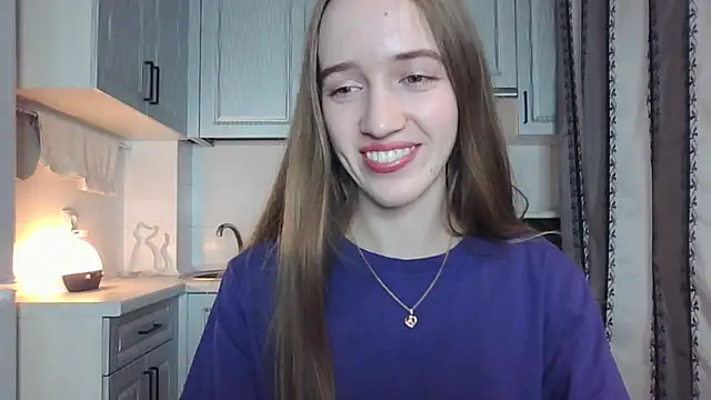 leslie my lovee online show from 10.03.25