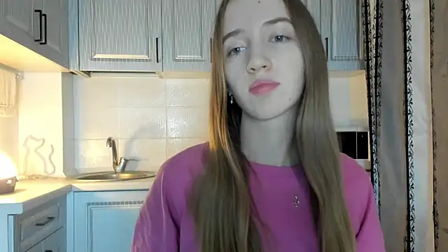 Snapshot of leslie_my_lovee chatting on 11.19.25 leslie my lovee online show from 11.19.25