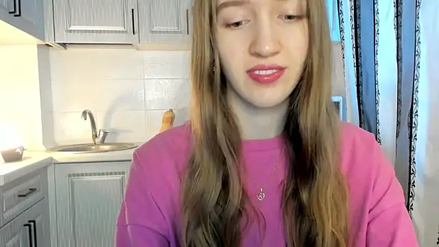 leslie my lovee online show from 12.20.25