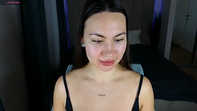 GIGI BENNET online show from 12.05.24