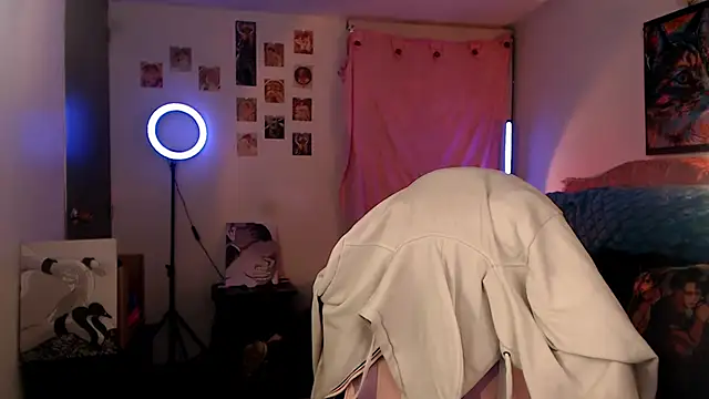 AllyDonfort online show from 04.28.26