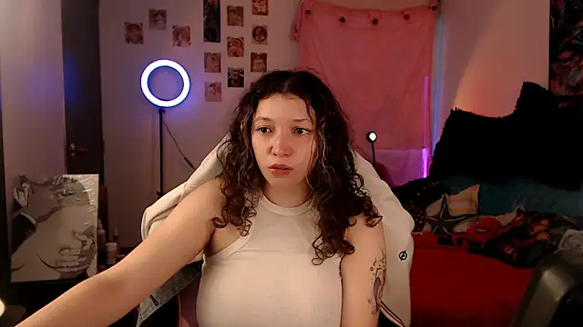 Snapshot of AllyDonfort chatting on 05.12.26 AllyDonfort online show from 05.12.26