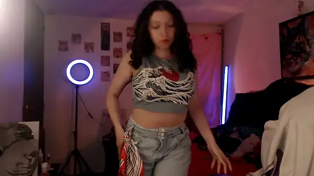 Snapshot of AllyDonfort chatting on 05.14.26 AllyDonfort online show from 05.14.26