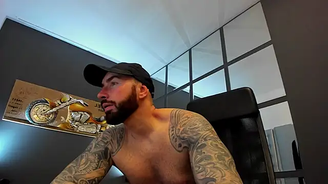 AronGrant online show from 02.04.25