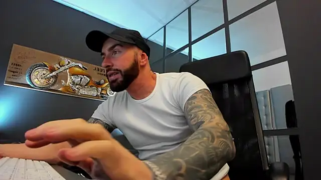 AronGrant online show from 02.07.25