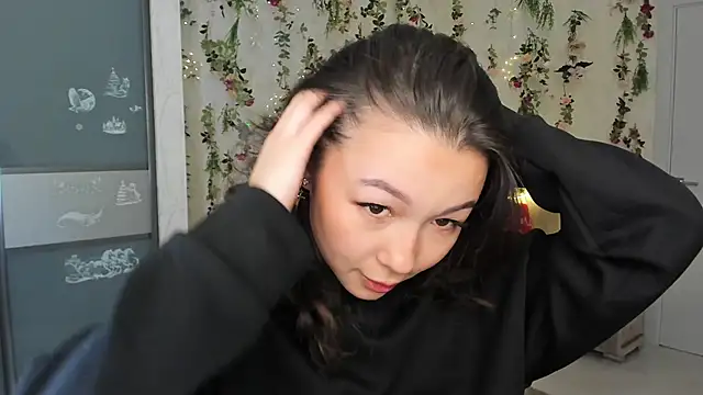 Snapshot of AgnieszkaBanana chatting on 12.19.25 AgnieszkaBanana online show from 12.19.25