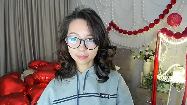 Snapshot of AgnieszkaBanana chatting on 02.15.26 AgnieszkaBanana online show from 02.15.26