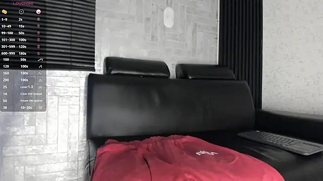 Lil Curved online show from 10.29.25