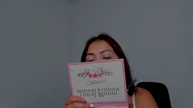 Snapshot of Miaa_Garcia chatting on 10.25.25 Miaa Garcia online show from 10.25.25