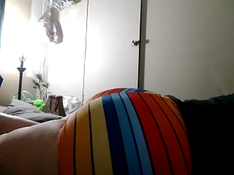 Snapshot of missthickness35_Pika chatting on 12.18.25 missthickness35 Pika online show from 12.18.25