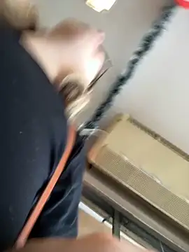 Snapshot of amooraaamoon chatting on 11.24.25 amooraaamoon online show from 11.24.25