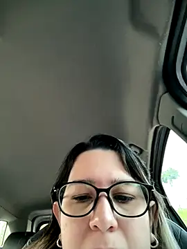 Snapshot of amooraaamoon chatting on 11.26.25 amooraaamoon online show from 11.26.25