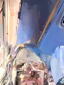 Snapshot of amooraaamoon chatting on 11.30.25 amooraaamoon online show from 11.30.25