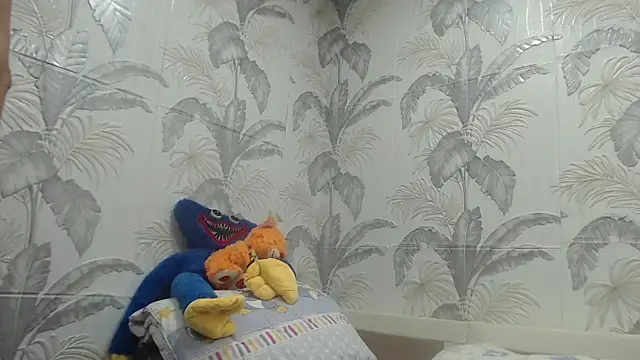 Snapshot of CamDiva113 chatting on 12.26.24 CamDiva113 online show from 12.26.24