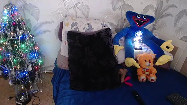 Snapshot of CamDiva113 chatting on 01.04.25 CamDiva113 online show from 01.04.25