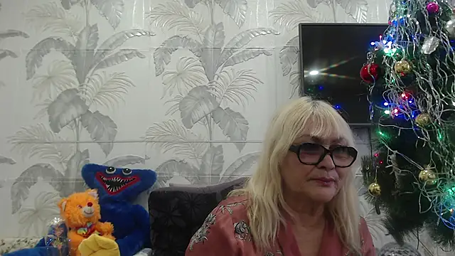 Snapshot of CamDiva113 chatting on 01.22.25 CamDiva113 online show from 01.22.25