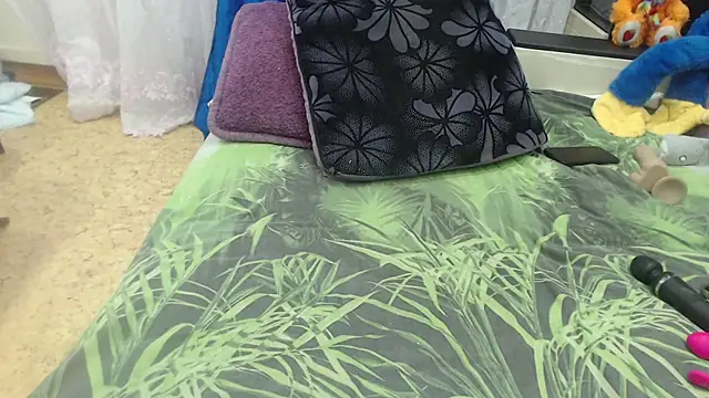 Snapshot of CamDiva113 chatting on 09.26.25 CamDiva113 online show from 09.26.25