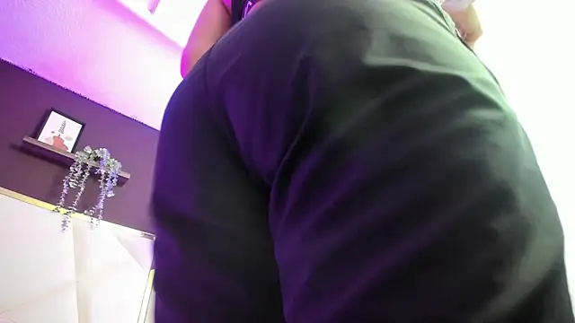 April bowie online show from 10.21.25