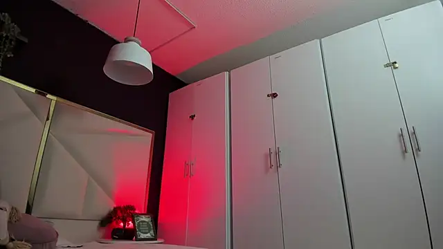 April bowie online show from 11.20.25