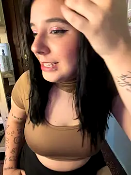 Snapshot of agoosvokk chatting on 12.02.25 agoosvokk online show from 12.02.25