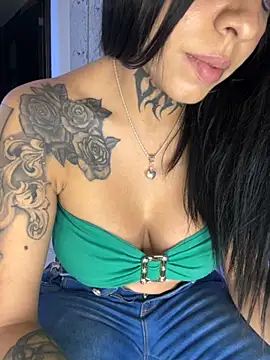 Snapshot of AbbyFtLuna chatting on 09.13.25 AbbyFtLuna online show from 09.13.25