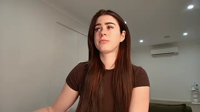 aus queen online show from 10.28.25