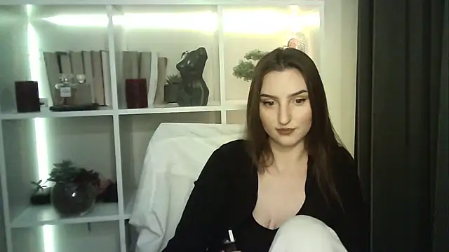 X Alisa online show from 11.10.25