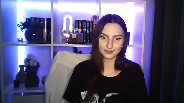 X Alisa online show from 04.14.26