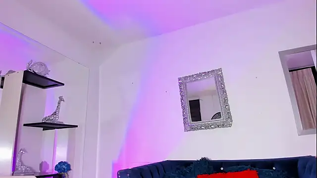 Snapshot of Orianadollx chatting on 12.17.24 Orianadollx online show from 12.17.24