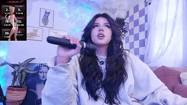 Snapshot of Ag4ta_ chatting on 03.21.25 Ag4ta online show from 03.21.25