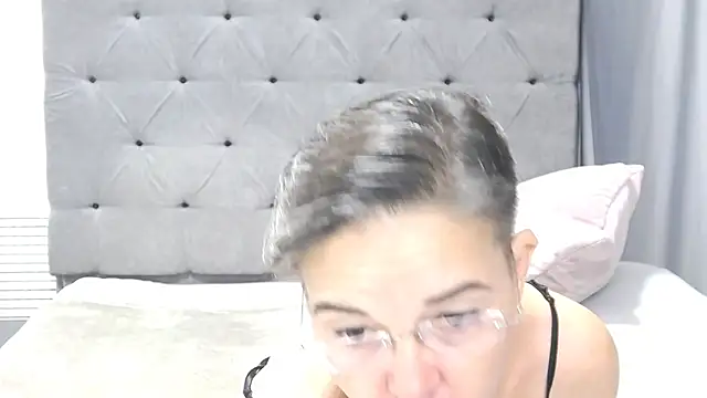 StaceyDarling online show from 10.23.25