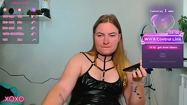 Snapshot of ElenaMaeer chatting on 07.21.26 ElenaMaeer online show from 07.21.26