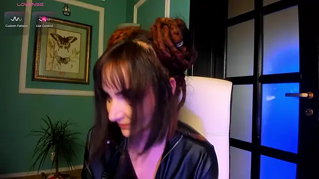 1Munique online show from 11.04.25