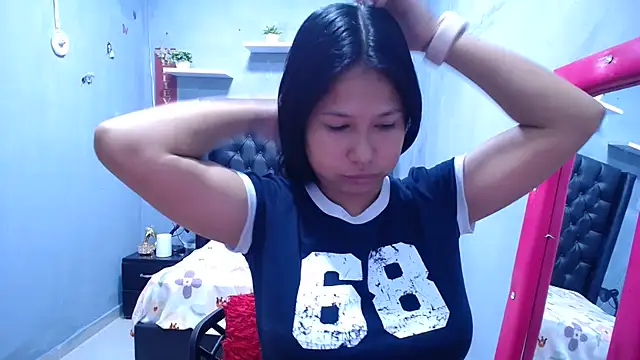 Snapshot of Letty_Plugxo chatting on 05.25.26 Letty Plugxo online show from 05.25.26