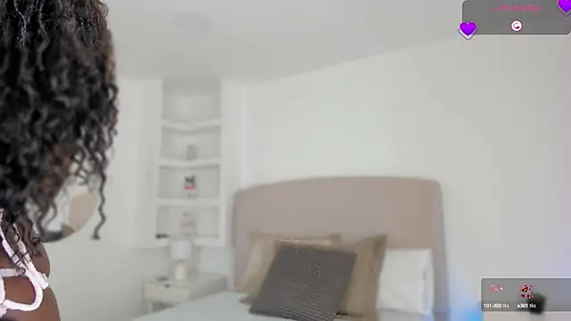 Snapshot of Ammy_xx chatting on 10.08.25 Ammy xx online show from 10.08.25