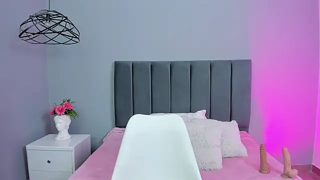 ScarletGV online show from 03.08.25