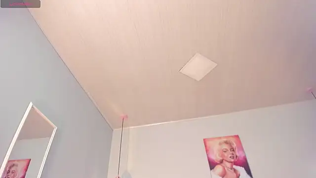 ScarletGV online show from 03.13.25