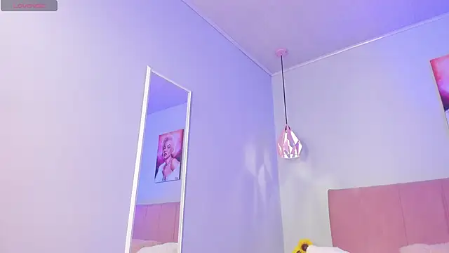 ScarletGV online show from 09.09.25