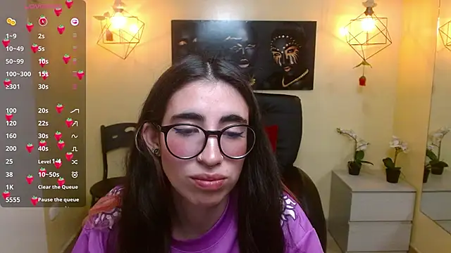 Snapshot of LenaRoses chatting on 02.06.25 LenaRoses online show from 02.06.25