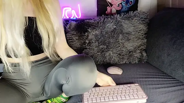 nicollewetpussy online show from 02.01.25