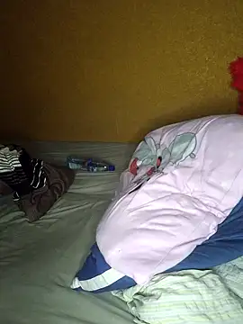 Snapshot of Liluboobs chatting on 11.13.25 Liluboobs online show from 11.13.25