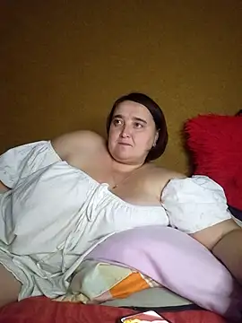 Snapshot of Liluboobs chatting on 11.30.25 Liluboobs online show from 11.30.25