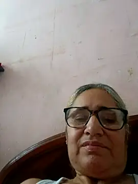  candi online show from 11.08.25