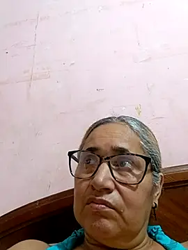  candi online show from 11.17.25