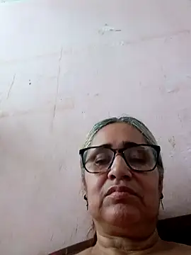  candi online show from 11.18.25