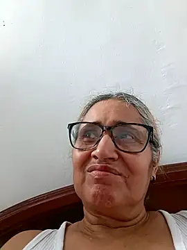  candi online show from 12.13.25